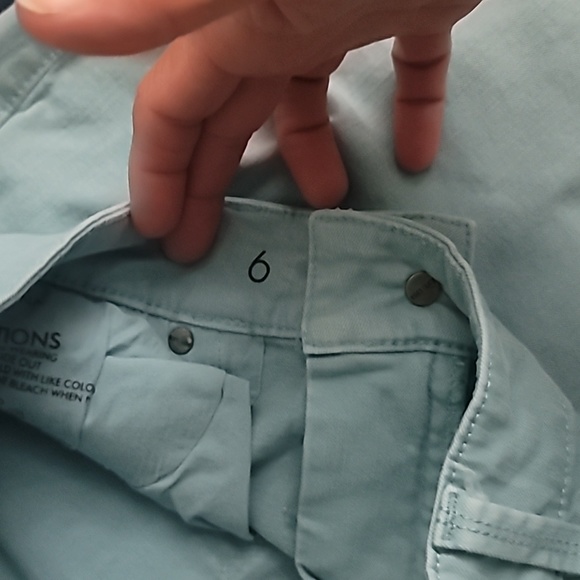 Jeans - Picture 3 of 4